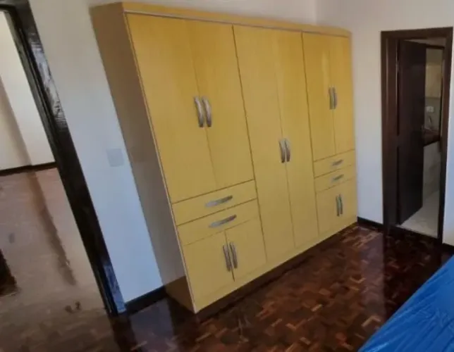 Guarda roupa 6 portas 4 gavetas