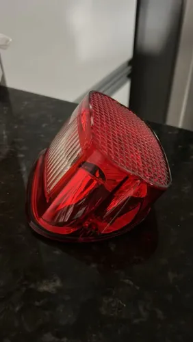 Lanterna traseira Harley Davidson Sportster