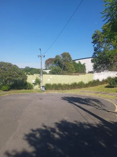 Vendo um bom lote com uma área de  357,34 m², Condominio Portal de Itaici - Indaiatuba-SP