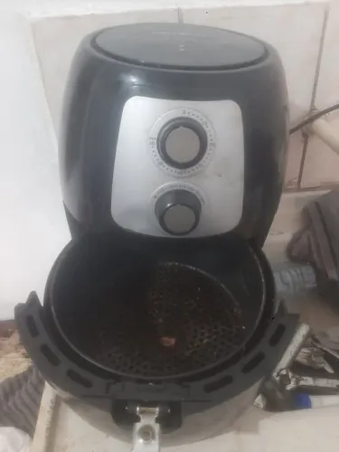 AirFryer funcionando certinho, facilito entrega, R$100