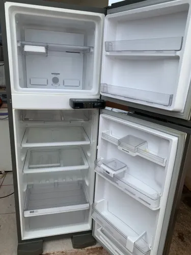 Vendo Geladeira Brastemp frosfree inox
