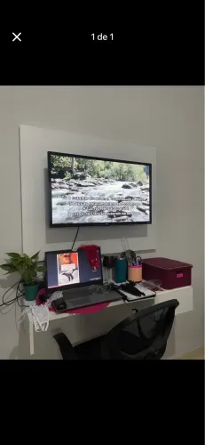 Televisão Nova AOC com controle 
