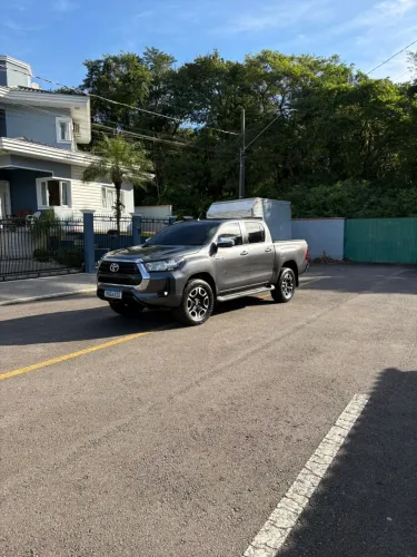 Toyota Hilux CD SRV 4X4 2.8 TDI Diesel Aut. 2021