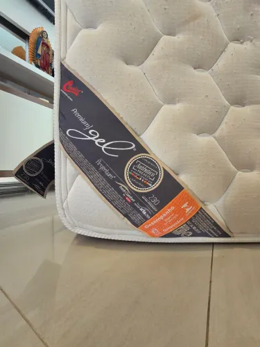 Colchão Castor Queen size premiun gel 