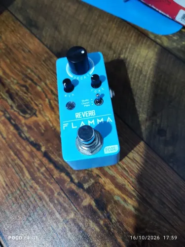 Flamma Reverb FC02 - Pedal de Guitarra e Violão 