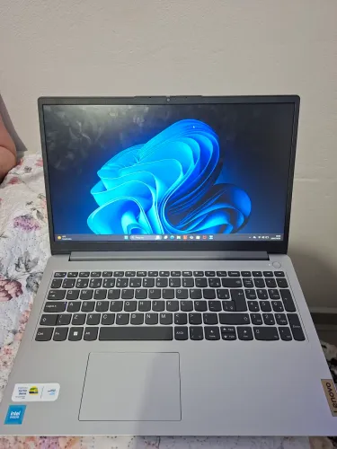 NOTEBOOK Lenovo uma vez de uso
