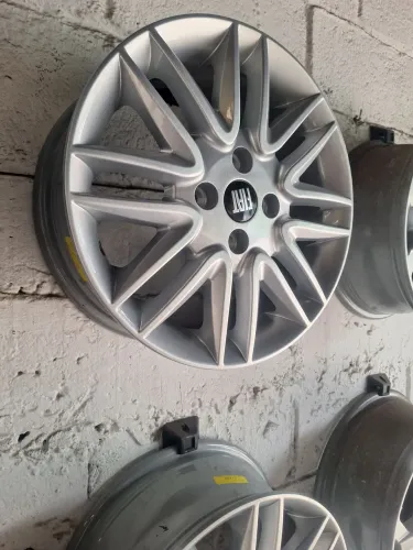 Rodas aro 15 Punto Sporting novas dá KR 2.250