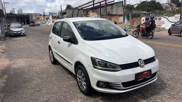 Volkswagen Fox Trendline 1.0 Flex 12V 5P 2016