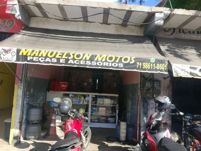 Passo loja de peças de motos com muitos clientes loja funcionando 