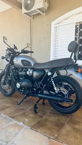 VENDO TRIUMPH BONEVILLE T 120 MUITO CONSERVADA