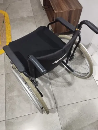 Cadeira de Rodas 120kg Desapego
