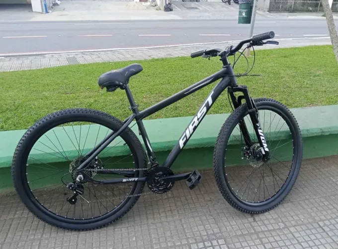 Bicicleta aro 29 / First - oportunidade