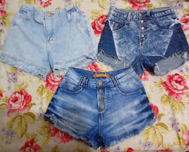 Vendo 3 shorts jeans Tam 38. $30 tudo.