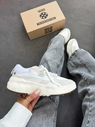 Tênis Casual Vans UltraRange VR3 Unissex Premium Creme Branco A Pronta Entrega / Envios