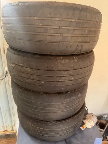 Pneus 215/50r17
