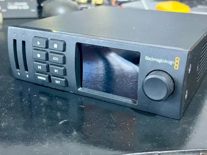 HyperDeck Studio Mini - Blackmagic Design | Gravador/Reprodutor Profissional