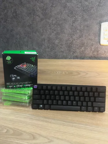 Teclado Razer Hunstman Mini + Kit Keycaps Razer
