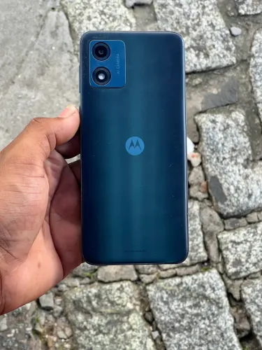 Celular moto e13 
