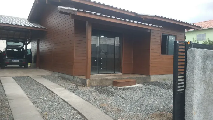 Alugo casa Nova no Aeroporto bairro Ressacada Florianópolis 