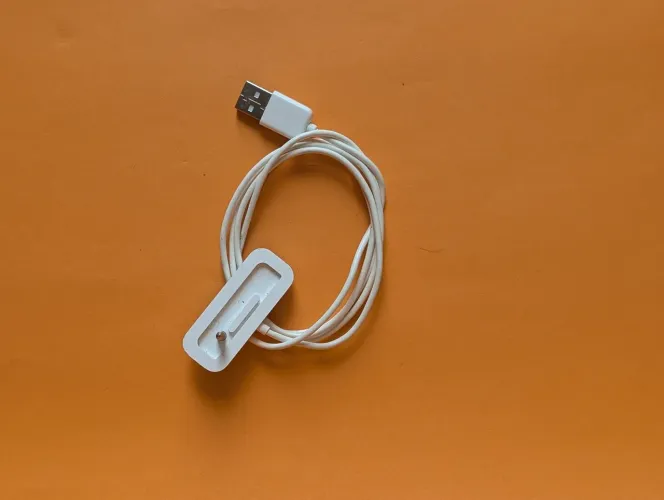 Cabo carregador iPod suffle
