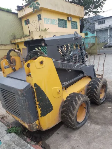 Mini carregadeira