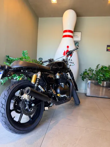 Royal Enfield - Interceptor 650 (zerada)