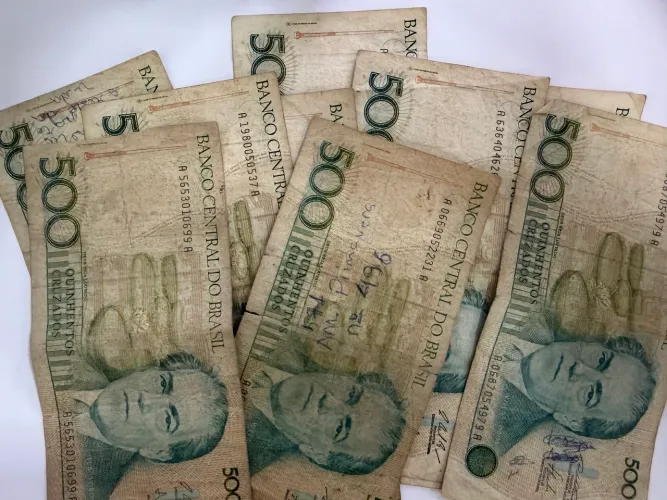 Lote com 9 Cédulas Antigas de 500 Cruzados - Villa-Lobos