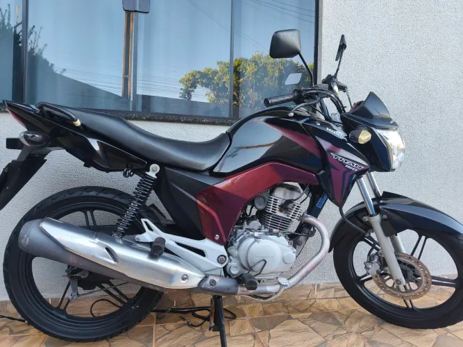 Titan 150