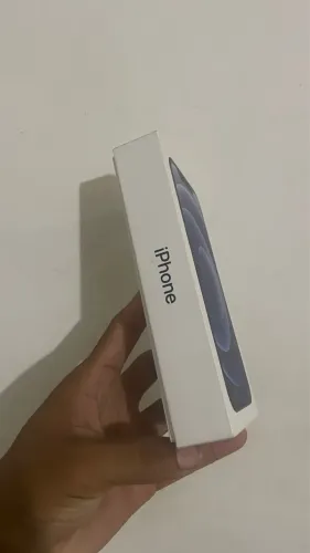 Caixa de iPhone 12 