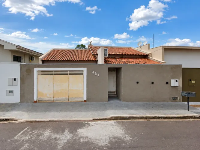 Imóvel Residencial, 330m², Adamantina/SP
