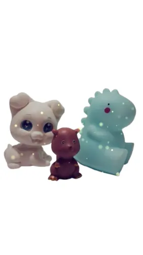 Lote 3 Brinquedos De Vinil Miniaturas Cachorro Dinossauro Esquilo