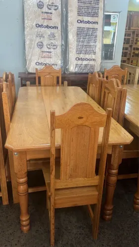 Mesa de jantar madeira