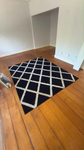 Vendo um tapete pouco usado