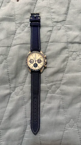 Relogio Omega Speedmaster Snoppy 50th aniversary