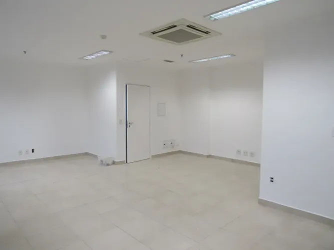 Sala/Conjunto para venda tem 47 metros quadrados em Alphaville Industrial - Barueri - São