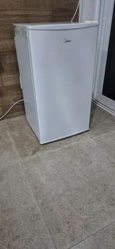 Frigobar midea MRC10B1 excelente estado pouco uso