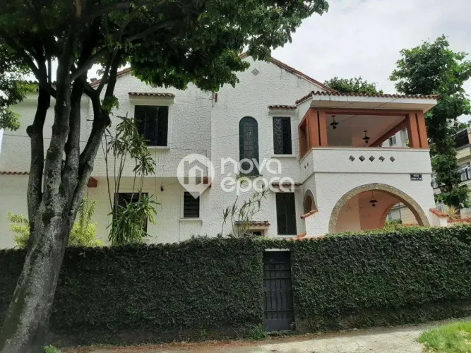 Vila Isabel | Casa 5 quartos, sendo 1 suite