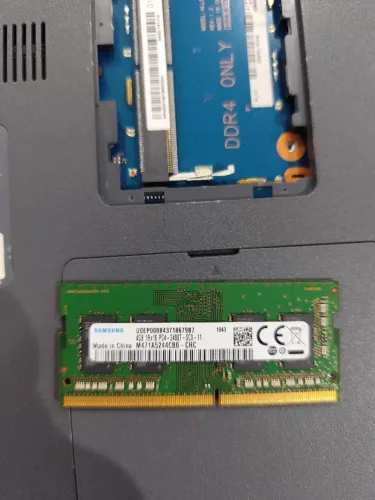 Memória RAM DDR4 4GB SODIMM Original Samsung