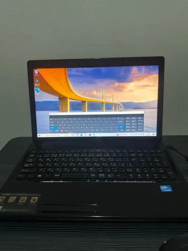 Notebook Lenovo G580 4GB RAM HD 300GB Windows 10 - Teclado Físico Não Funciona
