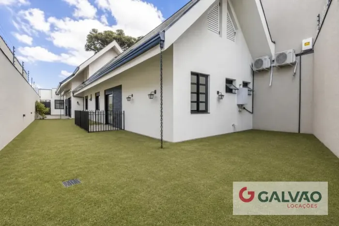 Maravilhosa Residência térrea, com acabamento moderno no Bairro do Boa Vista.