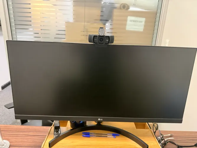 Monitor LG Wide 29?