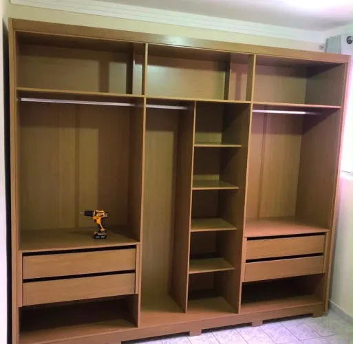 Guarda roupa casal Araguaia