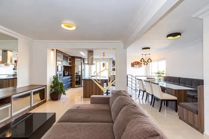 Cobertura duplex semimobiliada com 3 quartos e 2 vagas no Tingui