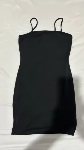 Vestido Preto de Alcinha com Fenda