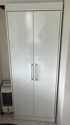 Armário multiuso