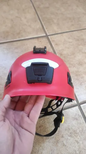 Capacete Alveo Vent Petzl