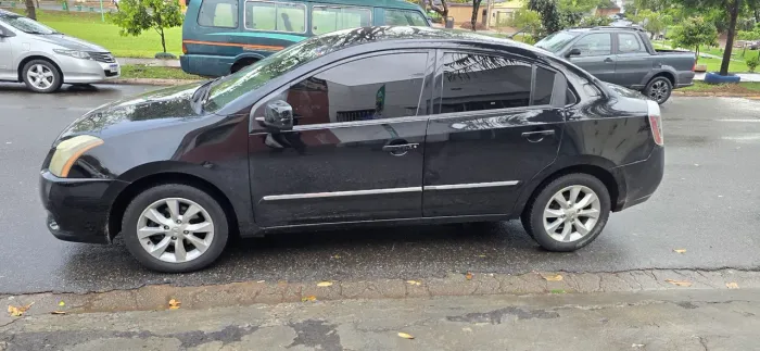 Nissan Sentra S 2.0/ 2.0 Flex Fuel 16V Aut. 2013