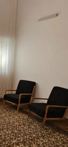 Poltrona Zara Home linho e freixo preta