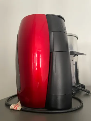 Cafeteira 3 corações com cápsulas