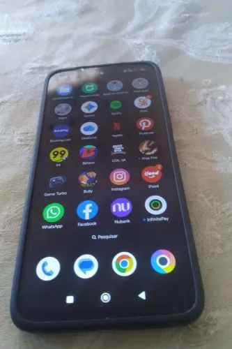 Vendo Poco pra hj celular tá top nenhum defeito